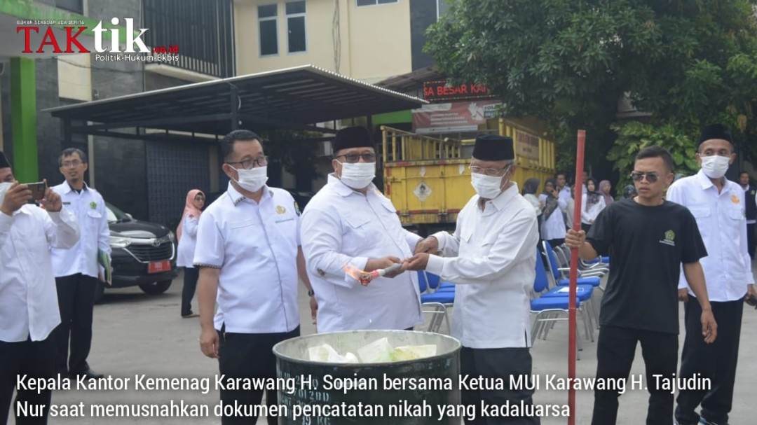 Kantor Kemenag Karawang Musnahkan 141 Ribu Dokumen Pencatatan Nikah. Nah Loh!